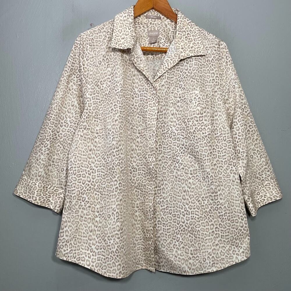 Chicos Button Up Shirt Womens 2 Size 12 14 No Iron Leopard Preppy Office Career